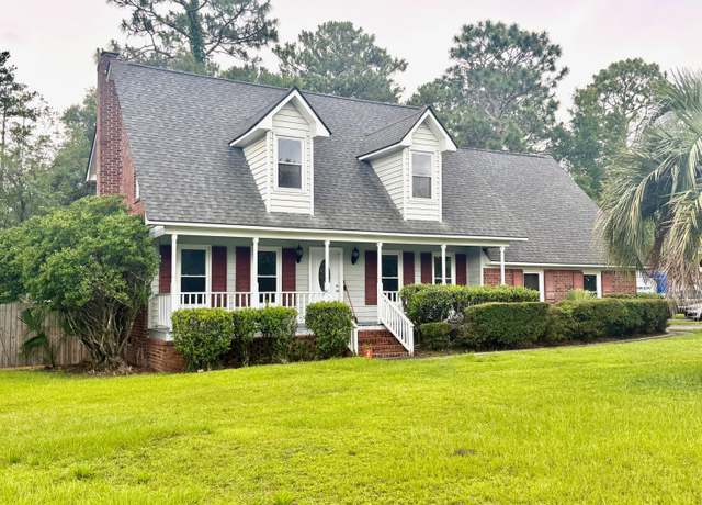 Property at 101 Limerick Cir, Summerville, SC 29483, 4 beds, 2.5 baths