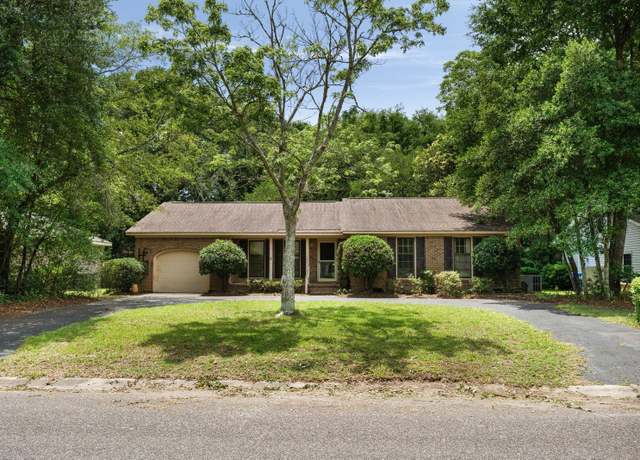 Property at 1002 Sea Gull Dr, Mount Pleasant, SC 29464, 3 beds, 3 baths