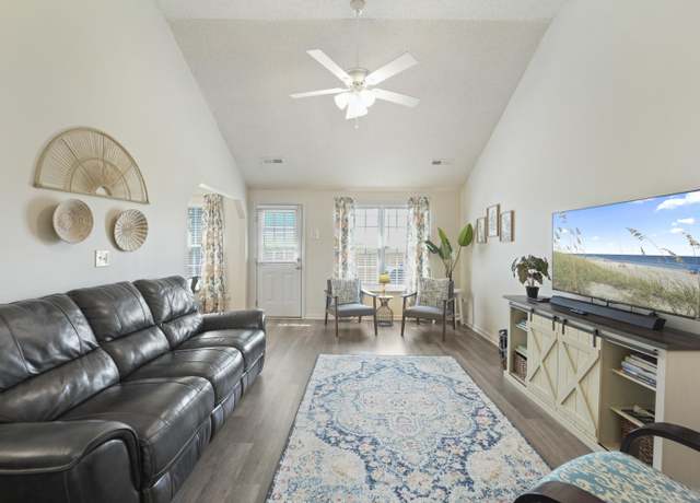 Property at 5095 Westview St, North Charleston, SC 29418, 3 beds, 2 baths