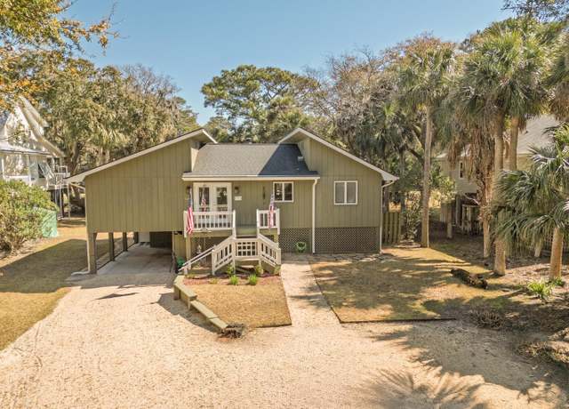 Property at 3323 Myrtle St, Edisto Island, SC 29438, 3 beds, 2 baths
