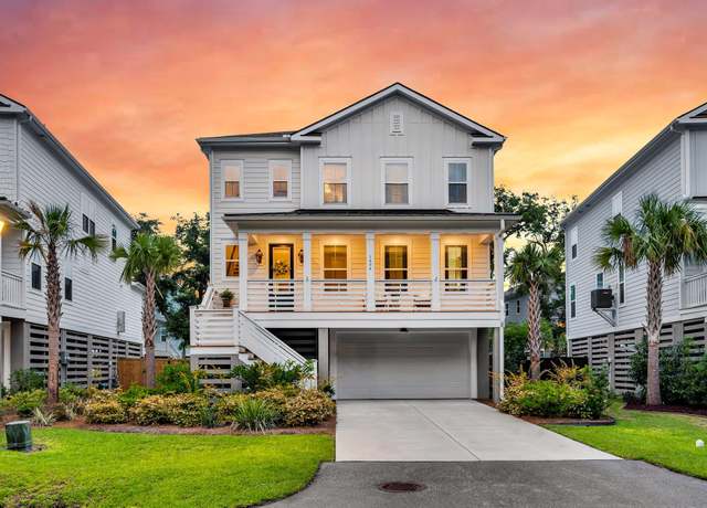 Property at 1494 N Lakeshore Dr, Mount Pleasant, SC 29466, 5 beds, 3.5 baths