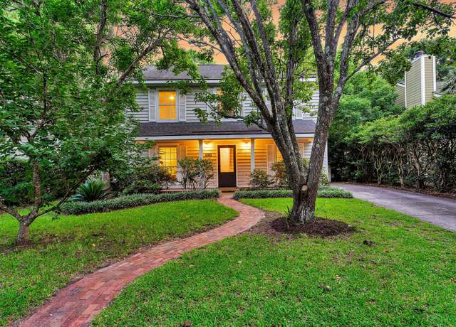 Property at 1433 Oaklanding Rd, Mount Pleasant, SC 29464, 3 beds, 2.5 baths