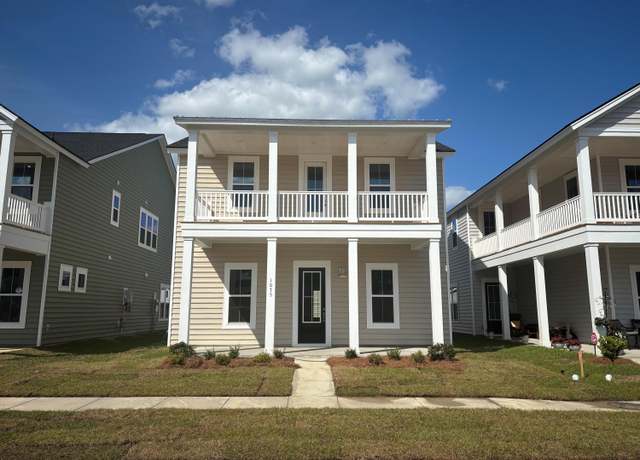 Property at 1075 Keeper Ln, Summerville, SC 29485, 4 beds, 2.5 baths