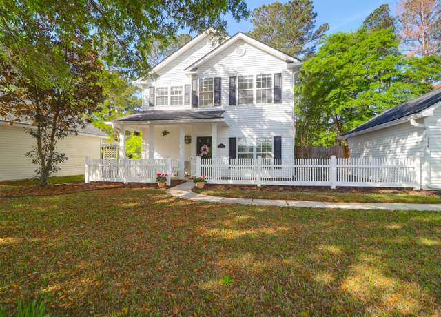 Property at 144 Jupiter Ln, Summerville, SC 29483, 4 beds, 2.5 baths