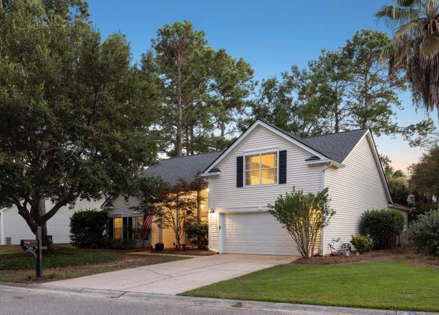 Property at 2779 Palmetto Hall Blvd, Mount Pleasant, SC 29466, 4 beds, 3 baths