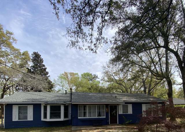 Property at 1018 Bradford Ave, Charleston, SC 29412, 3 beds, 2 baths