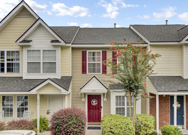 Property at 203 Pond Pine Trl, Summerville, SC 29483, 2 beds, 1.5 baths