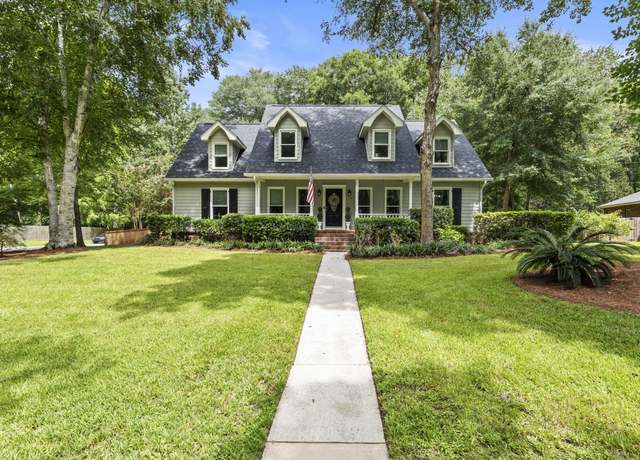 Property at 124 Brandywine Dr, Summerville, SC 29485, 4 beds, 2.5 baths