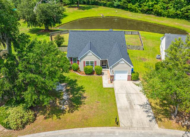Property at 5128 Thornton Dr, Summerville, SC 29485, 3 beds, 2 baths