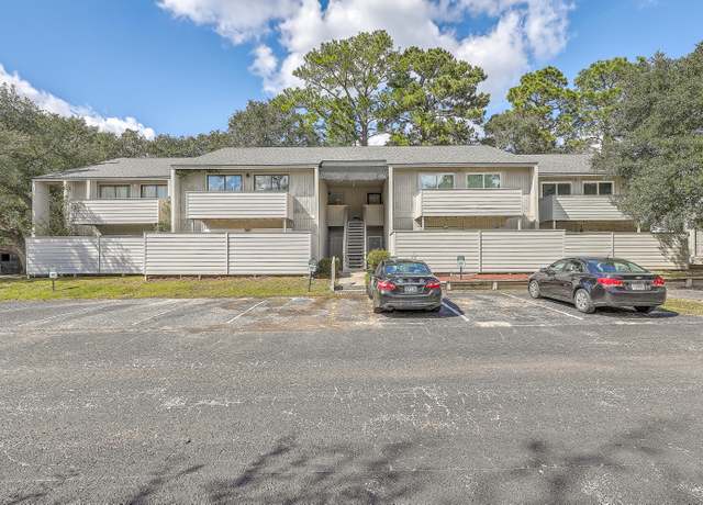 Property at 202 Greenmeadow Dr, Goose Creek, SC 29445, 2 beds, 2 baths
