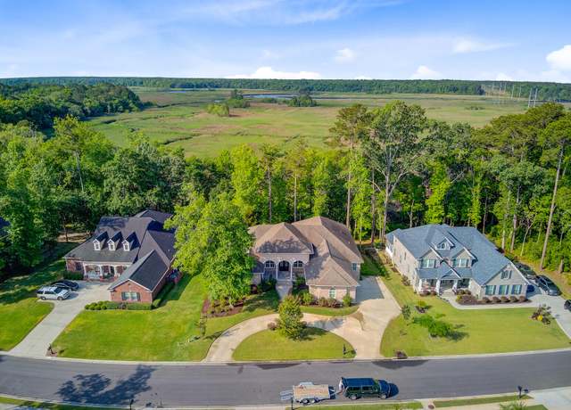Property at 5433 Clearview Dr, North Charleston, SC 29420, 4 beds, 3 baths