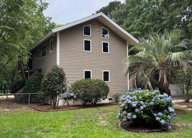Property at 1386 Forest Lake Dr, Manning, SC 29102, 4 beds, 2 baths
