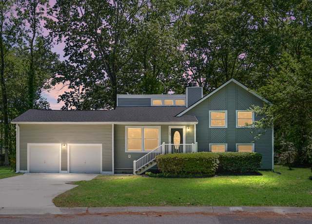 Property at 105 Brailsford Rd, Summerville, SC 29485, 4 beds, 2.5 baths