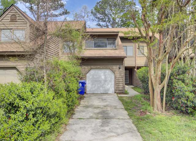 Property at 8644 Roanoke Dr, North Charleston, SC 29406, 2 beds, 2.5 baths