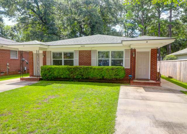 Property at 1409 River Front Dr, Charleston, SC 29407, 4 beds, 2 baths