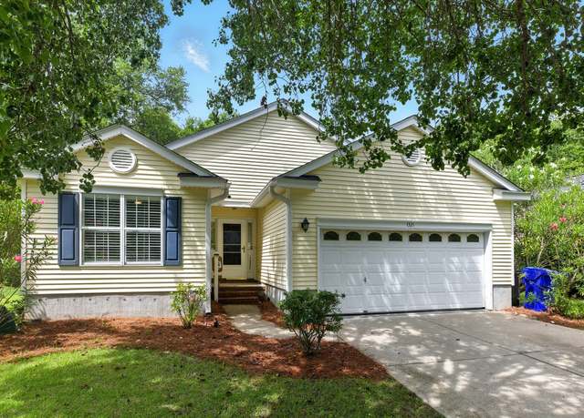 Property at 1321 Wild Olive Dr, Mount Pleasant, SC 29464, 3 beds, 2 baths