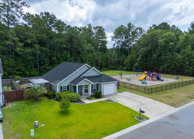 Property at 166 Blackstone Dr, Moncks Corner, SC 29461, 3 beds, 2 baths