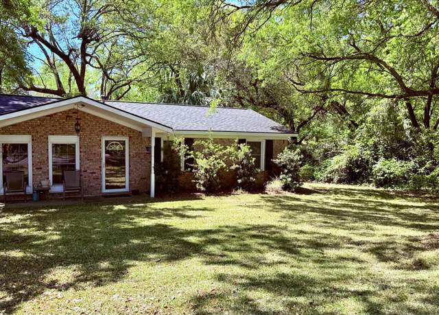 Property at 1521 Camp Rd, Charleston, SC 29412, 3 beds, 1 bath
