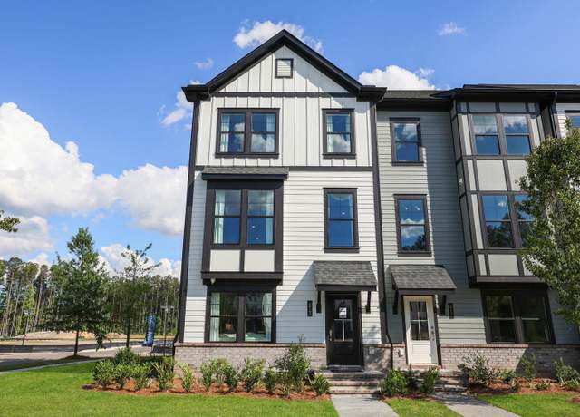 Property at 550 Scholar Way, Summerville, SC 29486, 4 beds, 3.5 baths