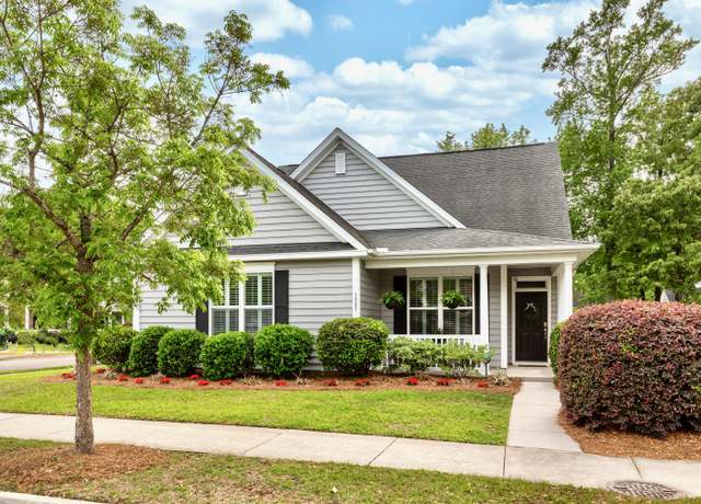 Property at 3085 Moonlight Dr, Charleston, SC 29414, 4 beds, 2 baths