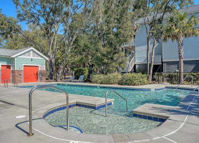 Property at 1118 John Mcenery Rd, Charleston, SC 29412, 4 beds, 3.5 baths