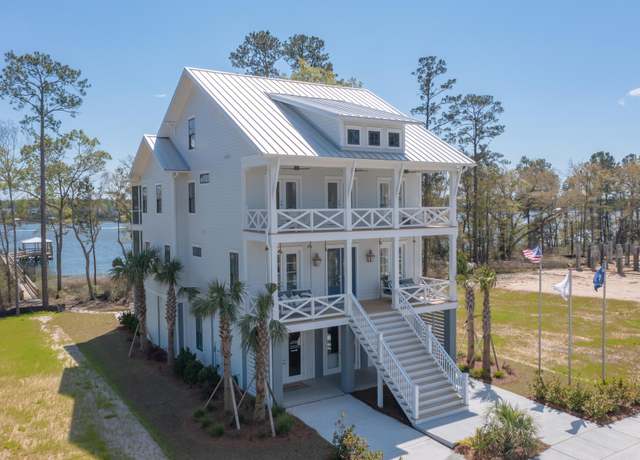 Property at 304 Blowing Fresh Dr, Charleston, SC 29492, 4 beds, 3 baths