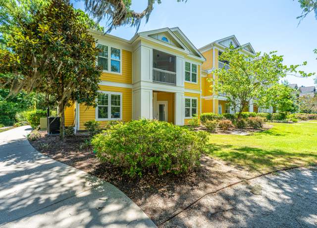 Property at 1926 Chatelain Way, Mount Pleasant, SC 29464, 2 beds, 2 baths