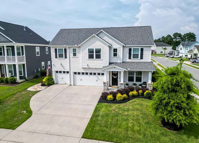 Property at 558 Pendleton Dr, Moncks Corner, SC 29461, 4 beds, 3.5 baths