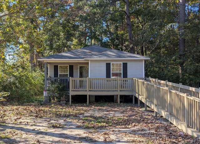 Property at 662 Main Rd, Johns Island, SC 29455, 4 beds, 2 baths