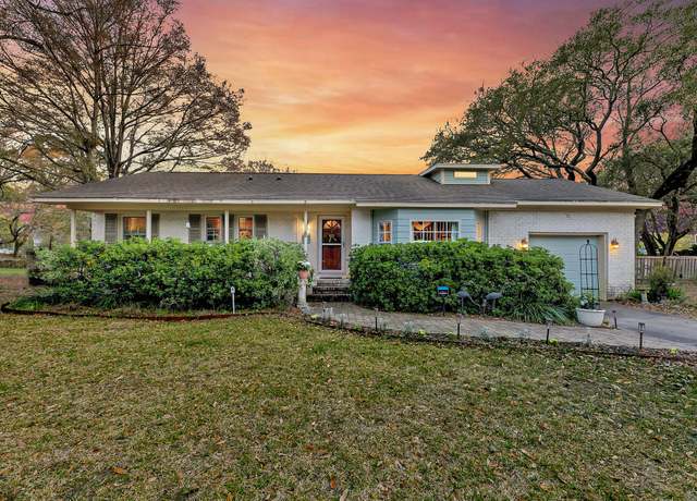Property at 633 Schooner Rd, Charleston, SC 29412, 3 beds, 2 baths