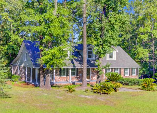 Property at 206 Chaussee Blvd, Summerville, SC 29483, 5 beds, 3.5 baths