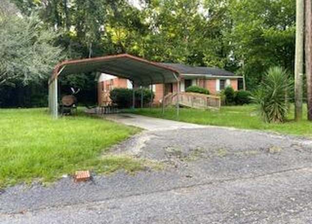 Property at 104 Harvin Ave, Manning, SC 29102, 2 beds, 1 bath