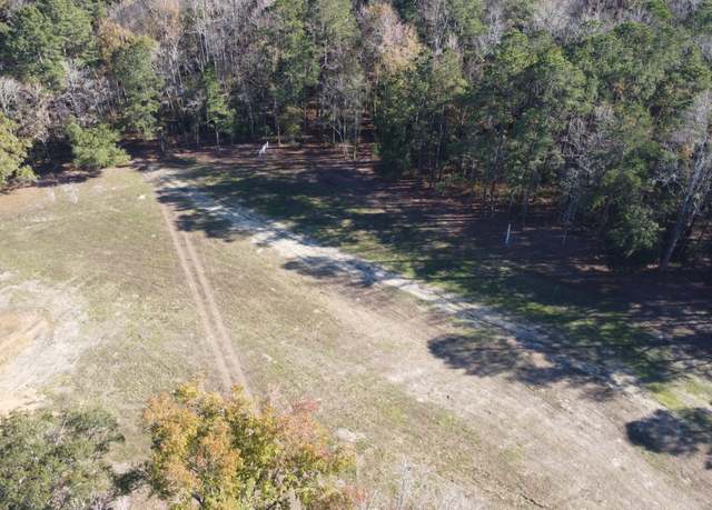 Property at 8 Fish Rd, Ridgeville, SC 29472