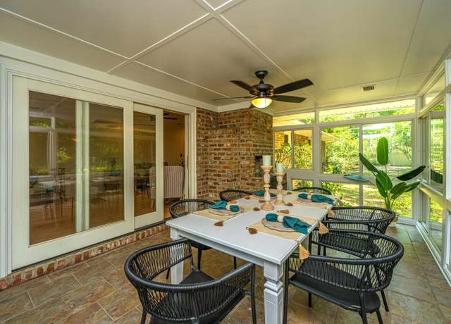 Property at 1655 Pinckney Park Dr, Charleston, SC 29407, 4 beds, 3 baths