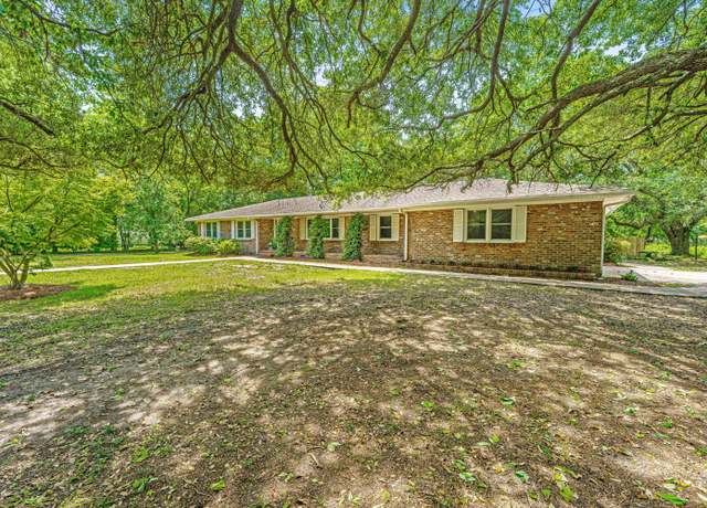 Property at 1655 Pinckney Park Dr, Charleston, SC 29407, 4 beds, 3 baths