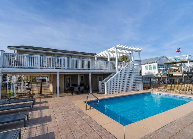 Property at 1308 Palmetto Blvd Blvd, Edisto Beach, SC 29438, 5 beds, 3.5 baths