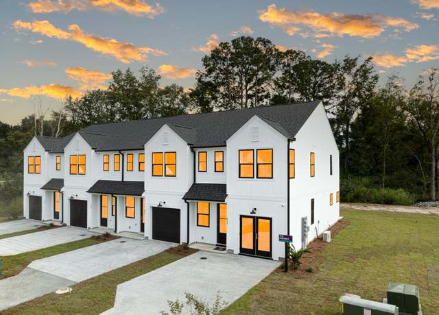 Property at 326 Bremerton Dr, Goose Creek, SC 29445, 3 beds, 2.5 baths