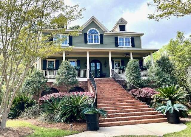 Property at 2217 Beckenham Dr, Mount Pleasant, SC 29466, 4 beds, 4 baths