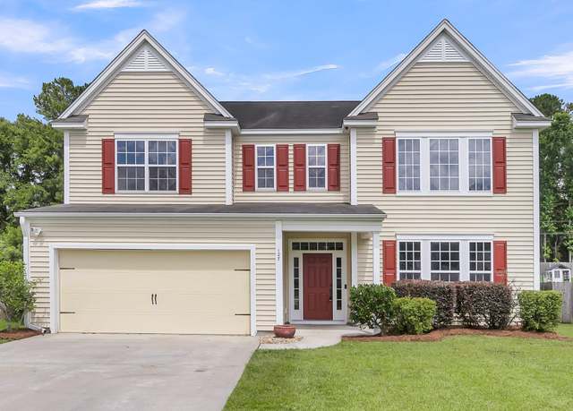 Property at 127 Rawlins Dr, Summerville, SC 29485, 5 beds, 3 baths