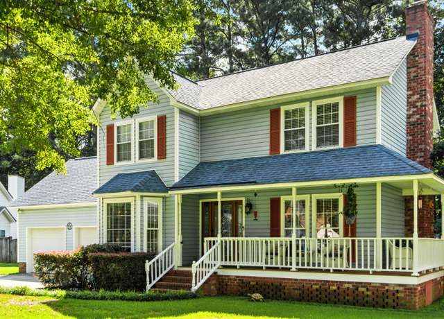 Property at 216 Trestlewood Dr, Summerville, SC 29486, 4 beds, 2.5 baths
