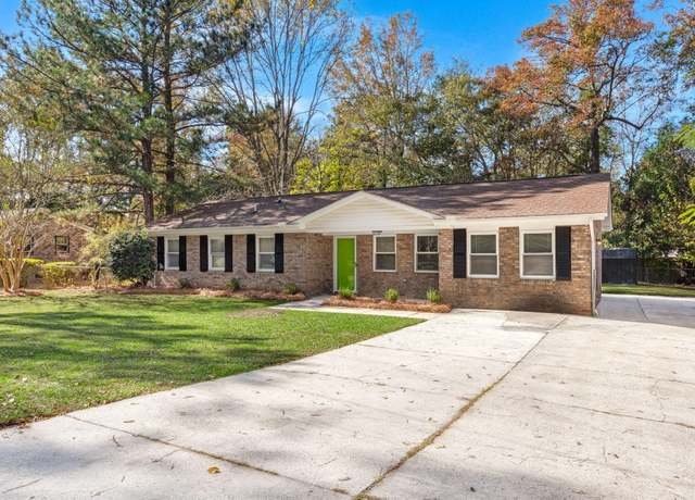 Property at 205 Owens Dr, Summerville, SC 29485, 4 beds, 2.5 baths