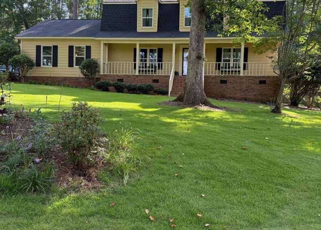 Property at 324 Hunters Blind Dr, Columbia, SC 29212, 4 beds, 2.5 baths