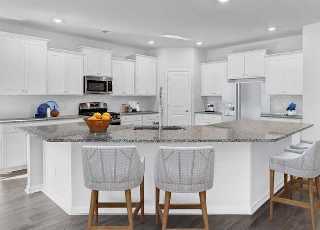 Property at 109 Orchard Blossom Ln, Summerville, SC 29485, 4 beds, 2.5 baths