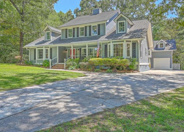 Property at 121 Woodland Dr, Summerville, SC 29485, 6 beds, 3.5 baths