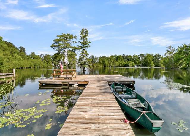 Property at 107 Jacks Ln, Bonneau, SC 29431, 3 beds, 2 baths