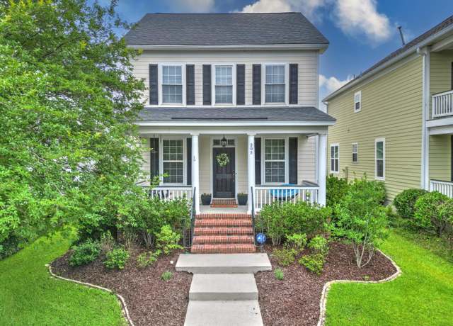 Property at 205 White Gables Dr, Summerville, SC 29483, 3 beds, 2.5 baths