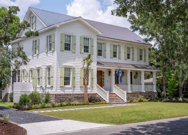 Property at 108 Live Oak Dr, Mount Pleasant, SC 29464, 4 beds, 3.5 baths