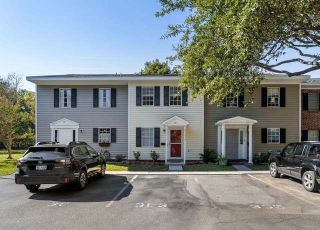Property at 303 Lakeside Dr Unit C-2, Mount Pleasant, SC 29464, 2 beds, 1.5 baths