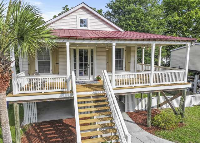 Property at 1624 Wigeon Ln, Charleston, SC 29412, 3 beds, 2 baths