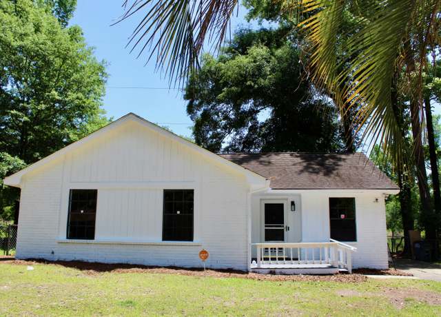 Property at 7774 Ginger Ln, North Charleston, SC 29420, 3 beds, 1.5 baths